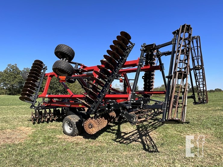 2022-case-ih-true-tandem-335vt-image-3