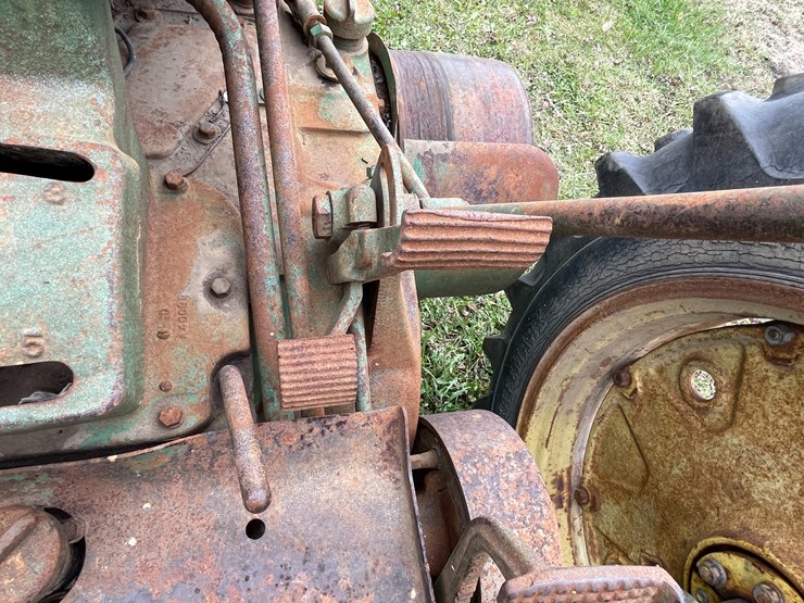 john-deere-620-image-32