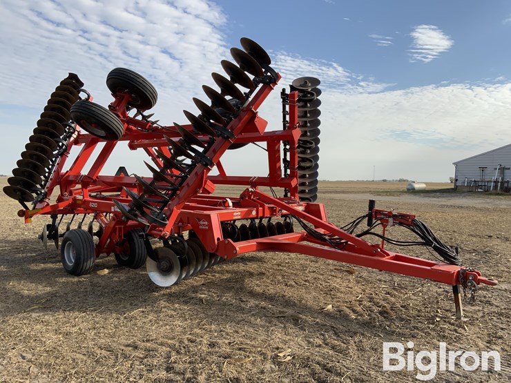 2015-kuhn-krause-8210-31-image-3