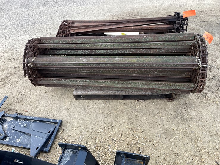 #1070-•-new-idea-manure-spreader-apron-image-4