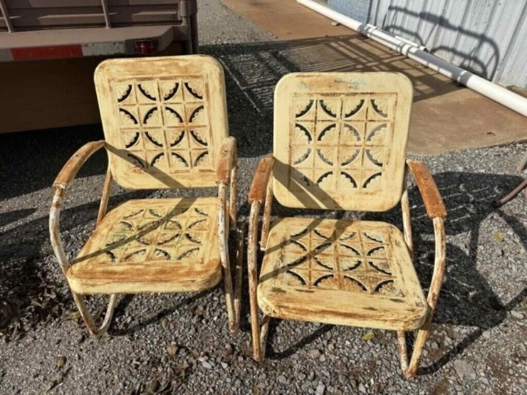 2-x-vintage-decorative-metal-chairs-image-1