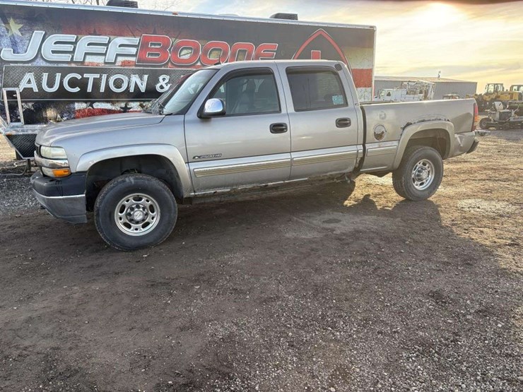 2002-chevrolet-silverado-2500hd-image-1