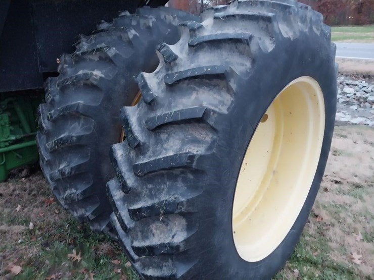 john-deere-4630-image-11