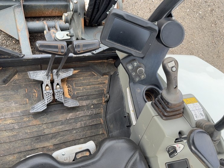 2021-bobcat-e42-image-18