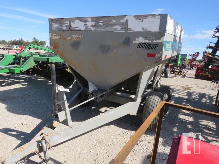 wil-mar-fertilizer-spreader-image-4