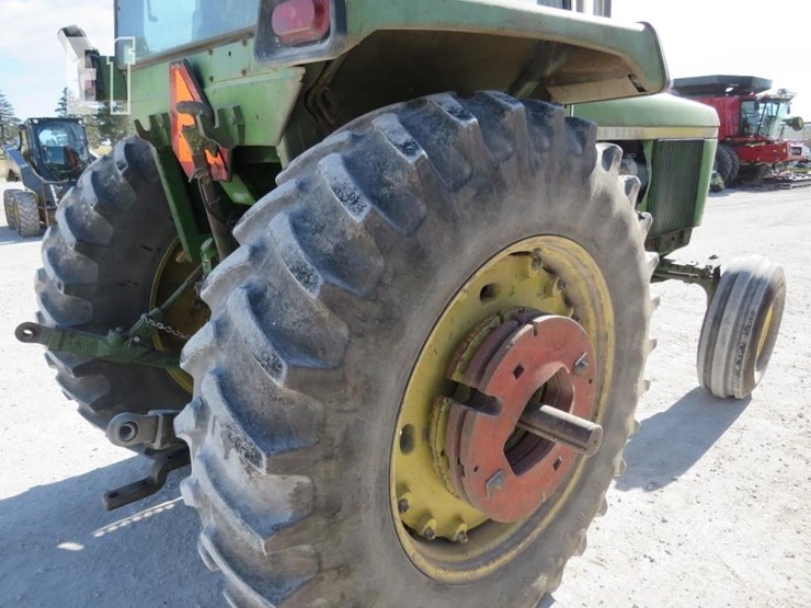 john-deere-4430-image-9