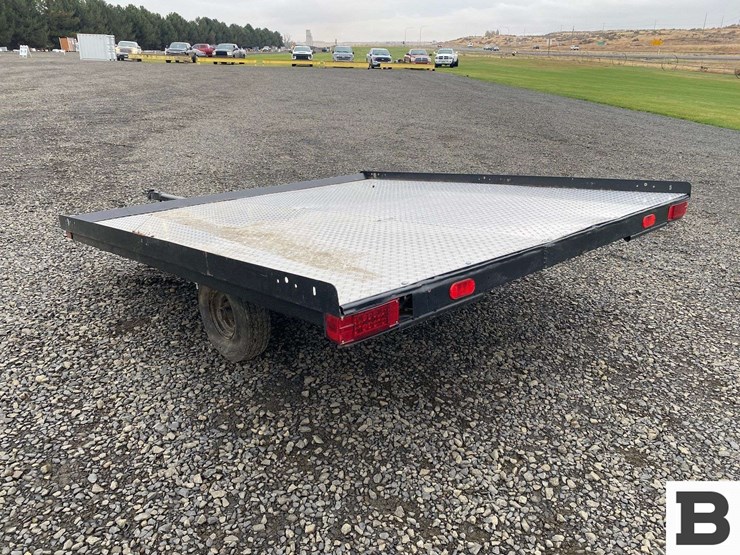 two-place-snowmobile-trailer-image-4