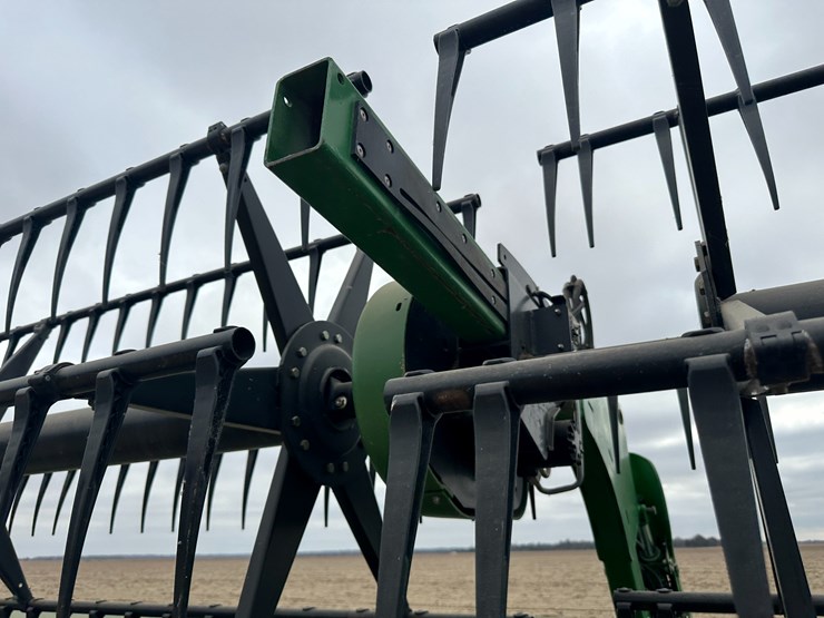 2017-john-deere-640fd-image-37