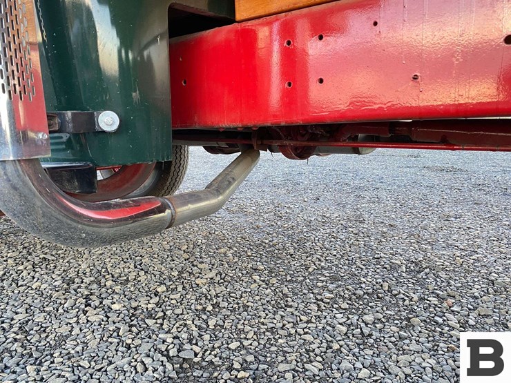 1940-international-d5-30-flatbed-truck-image-17