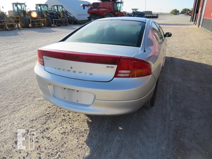 2002-dodge-intrepid-image-6