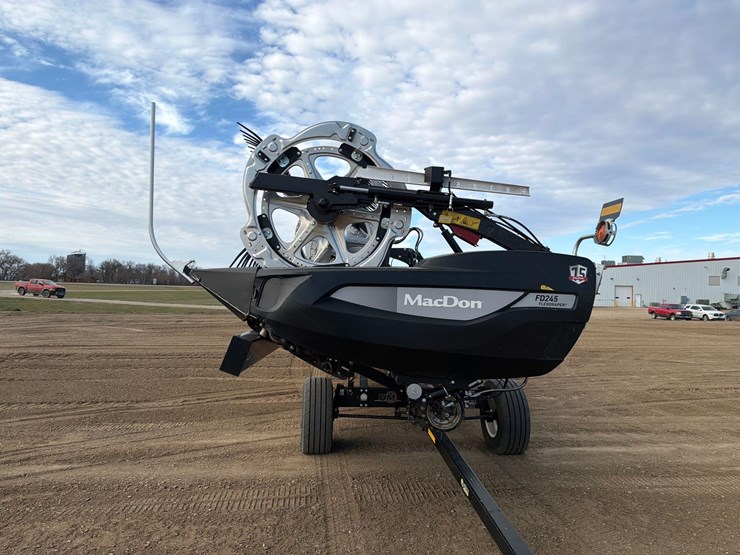 2024-mac-don-fd245-image-8