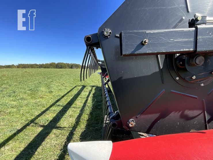 2011-case-ih-3020-image-9