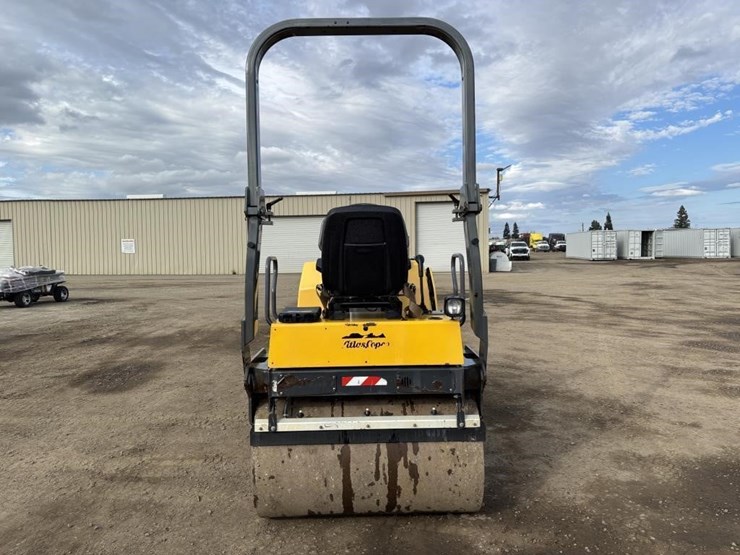 2015-dynapac-cc1200-image-8