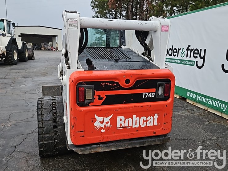 2019-bobcat-t740-image-4