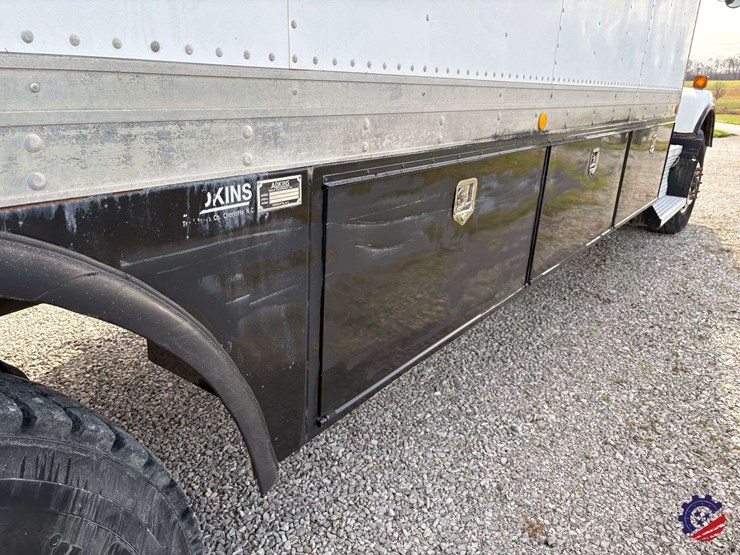 2009-kenworth-t800-image-28