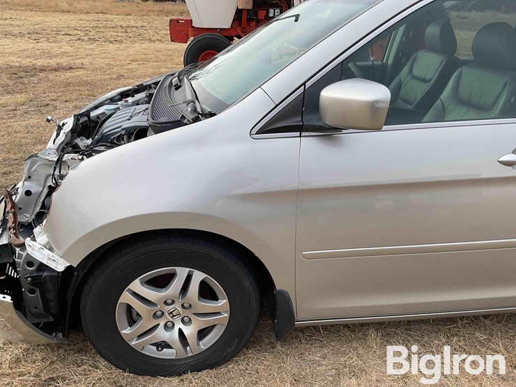 2005-honda-odyssey-image-11