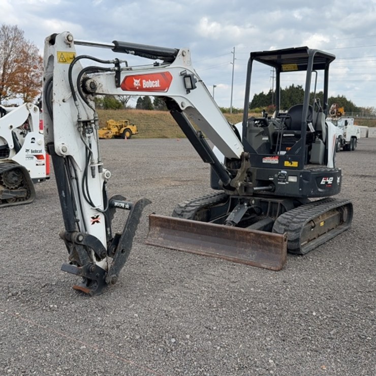 2020 BOBCAT E42