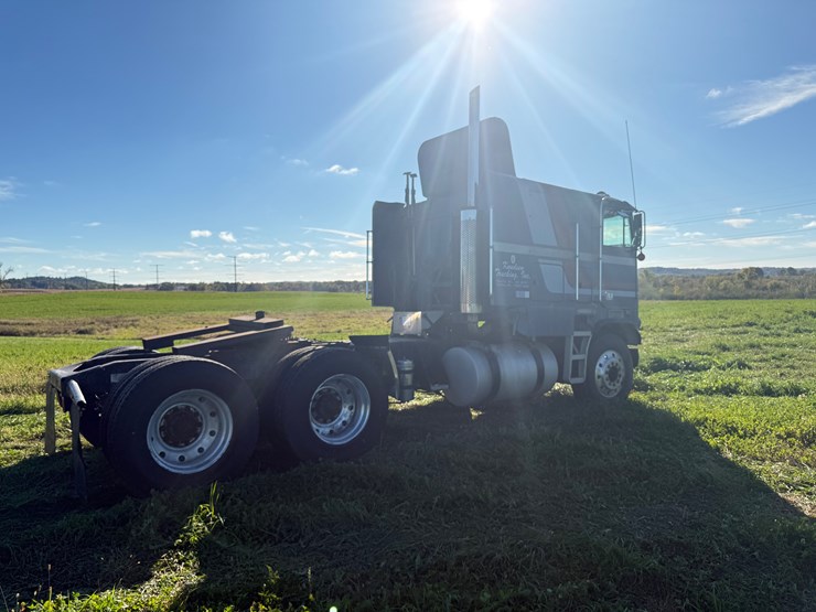 1983-caterpillar-3406-image-4