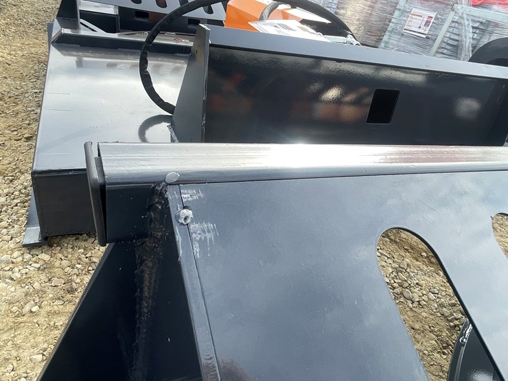#3248-•-wolverine-72"-skid-steer-brush-cutter-image-11