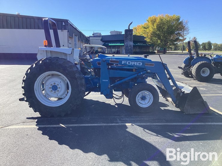 1993-new-holland-4630-image-4