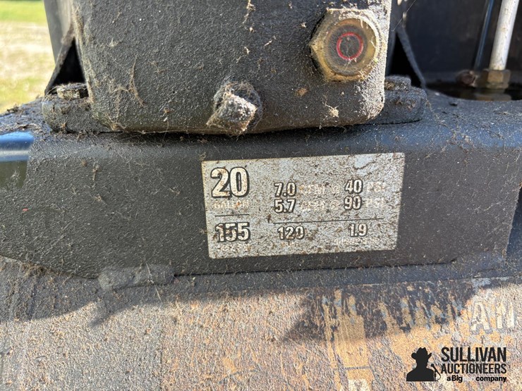 air-compressor-w/-air-tanks-image-14