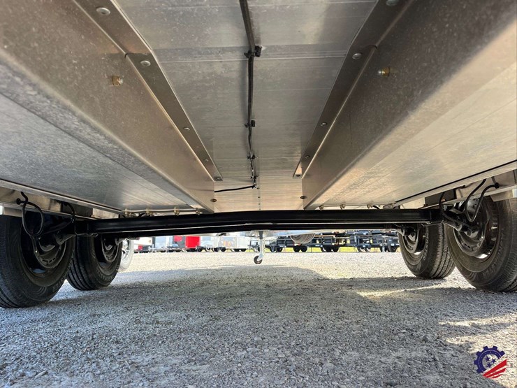 new-2025-timpte-18’-motorsports-1018-t/a-utility-tag-trailer-image-11