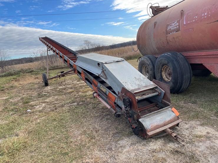 #1409-•-little-giant-elevator-image-3