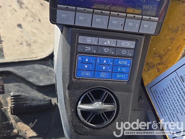 2022-komatsu-pc490-lc-11-image-130