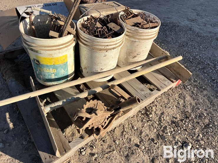 pallet-of-concrete-working-supplies-&-tools-image-11