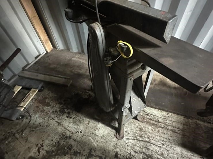 delta-jointer-&-stand-image-1