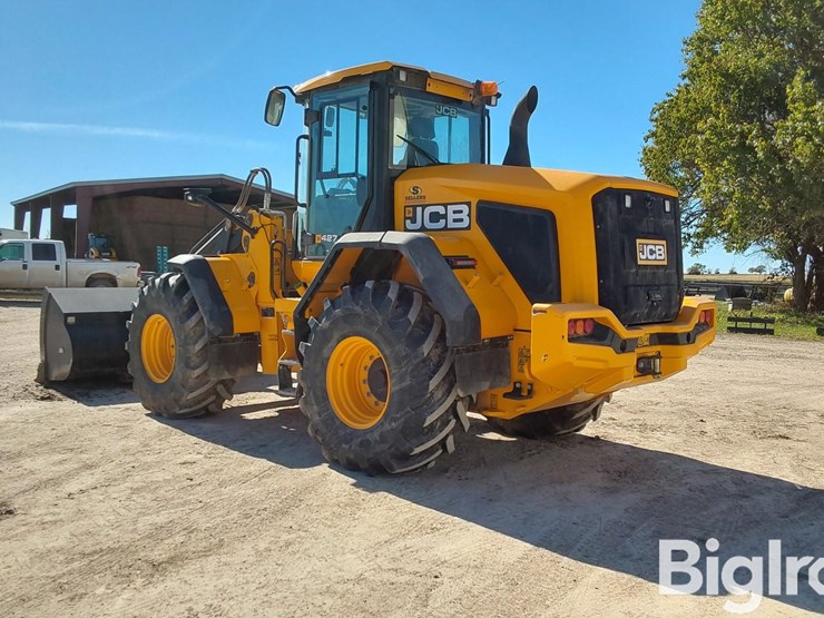 2017-jcb-427-image-7