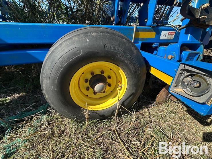 2012-landoll-7431-26-image-12