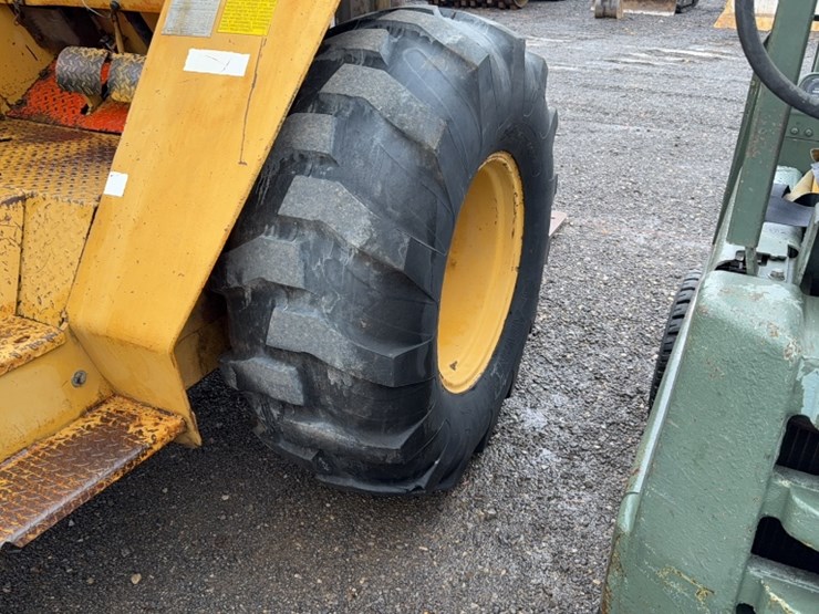 #2074-•-1990-master-craft-mc630-all-terrain-forklift-image-5