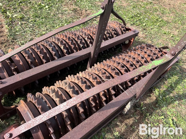 brillion-cultipacker-10'-main-frame-&-5'-wings-image-16