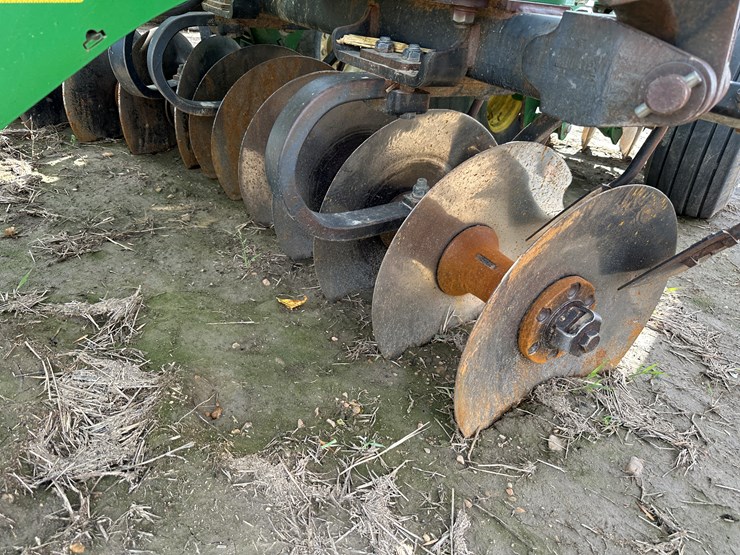 john-deere-2623-image-33