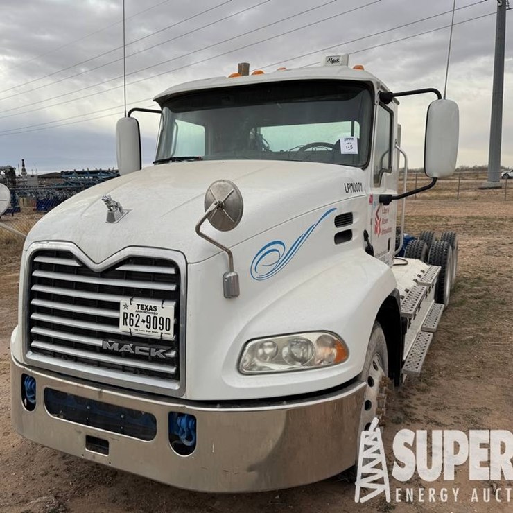 (x) (2-2) 2018 MACK CXU633T T/A Truck Tractor w/ ...