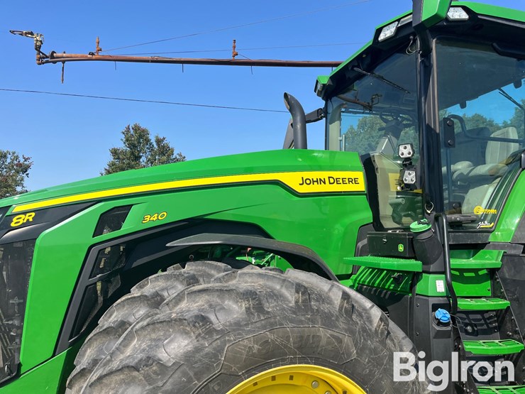 2020-john-deere-8r-340-image-11