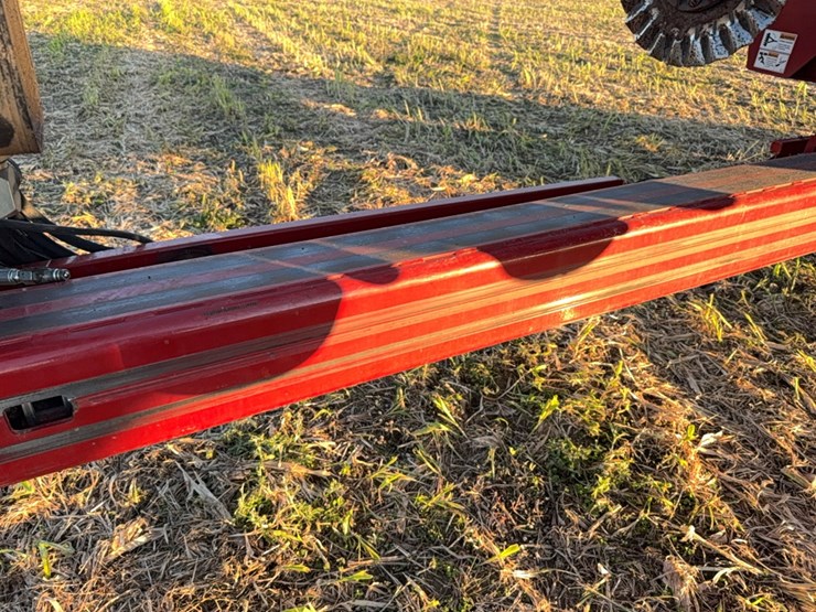 case-ih-1240-image-31