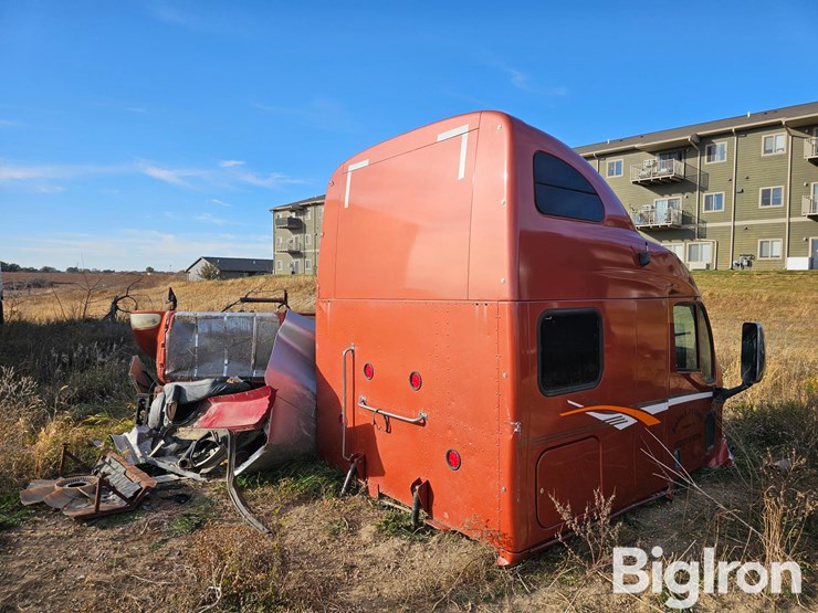 peterbilt-387-image-5