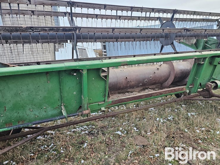 john-deere-224-image-7