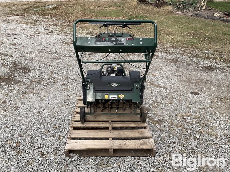 turfco-turnaer-6-walk-behind-aerator-image-6