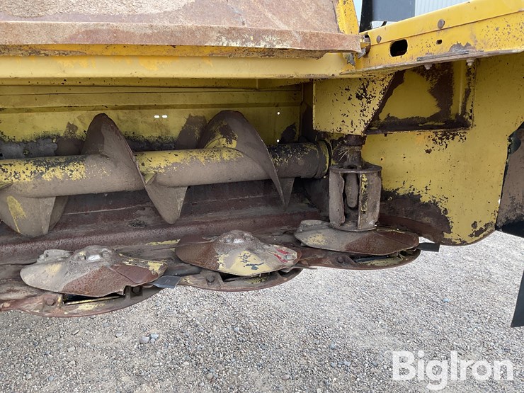 2013-new-holland-h8080-image-9