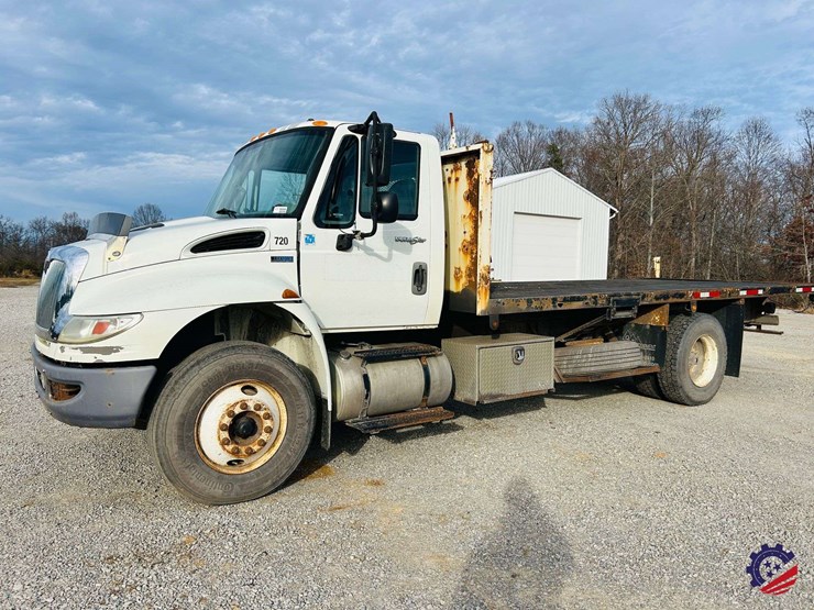 2013-international-durastar-4400-image-1