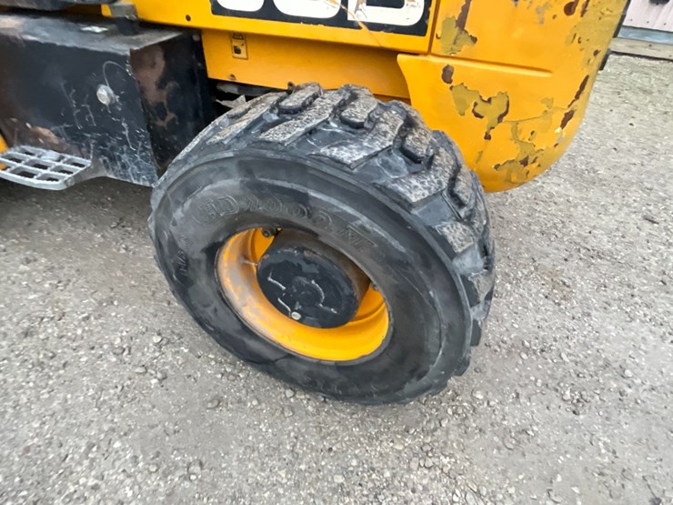 2015-jcb-930-image-16