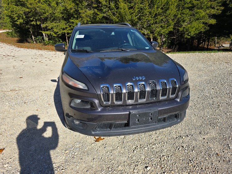 2016-jeep-cherokee-image-34