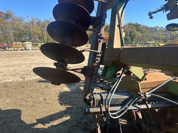 john-deere-30-image-25