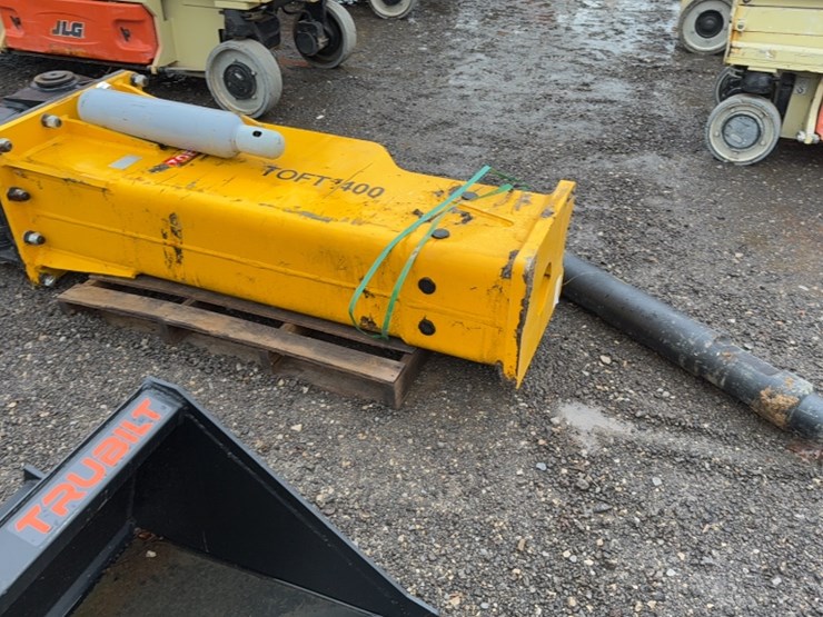 #2046-•-toft-1400-excavator-hyd-breaker-image-2