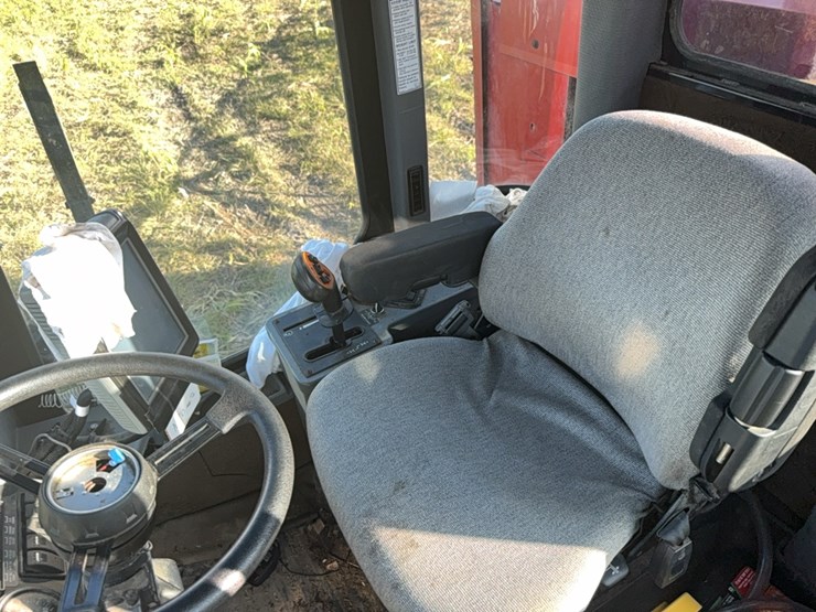 case-ih-3185-patriot-sprayer-image-112