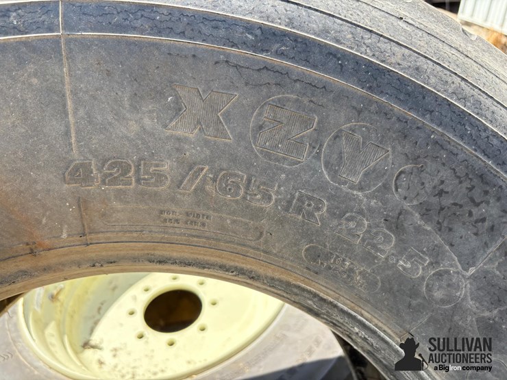 unverferth-8x8-rim-w/-425/65r22.5-tire-&-spare-image-8