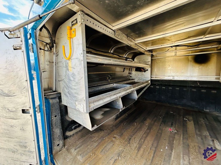 2013-ford-f150-xl-image-40